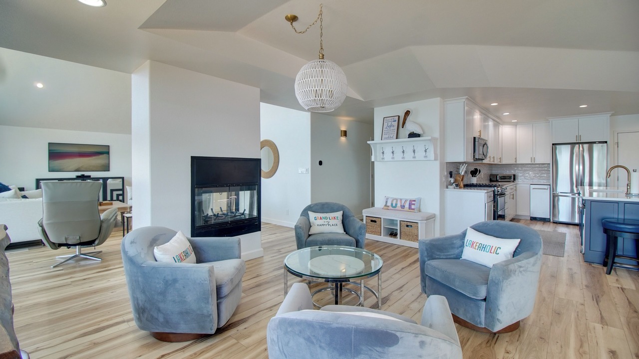 Photo of Livingroom in Grove