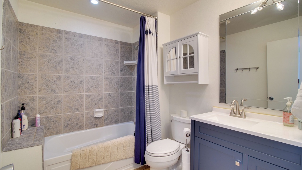 Photo of Bathroom in Grove