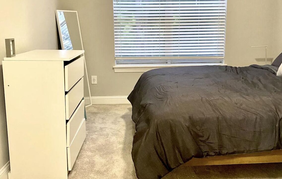 Photo of Bedroom in Dunwoody