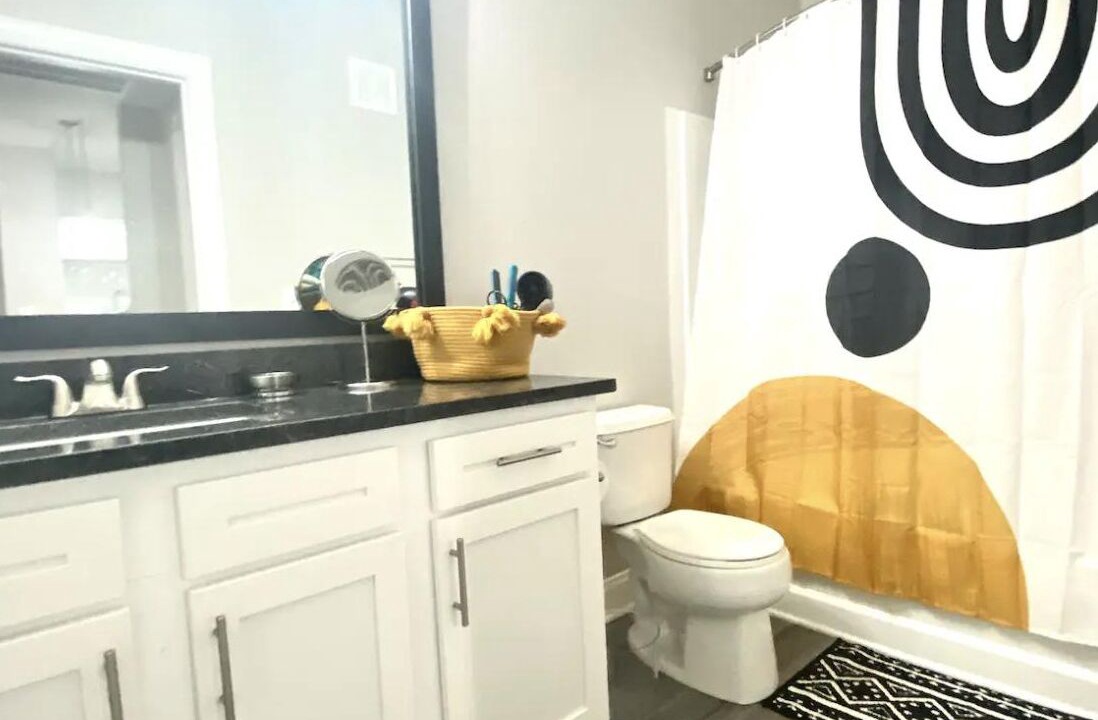 Photo of Bathroom in Dunwoody