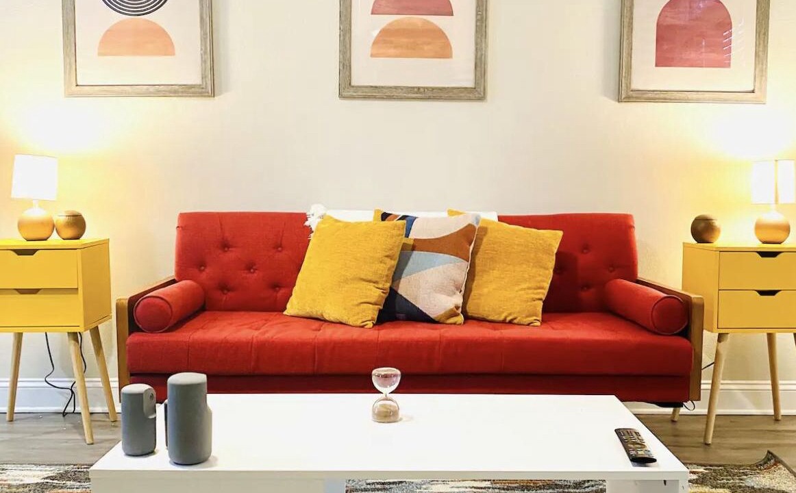 Photo of Livingroom in Dunwoody