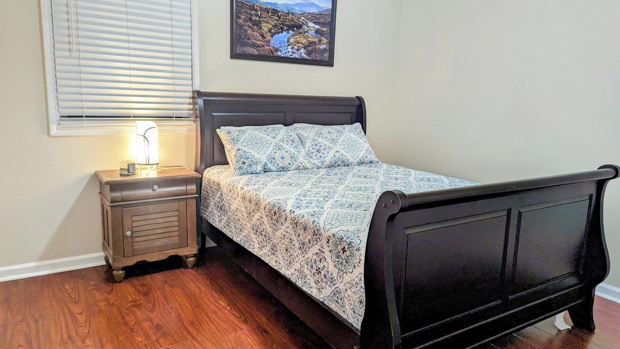 Photo of Bedroom in Smyrna