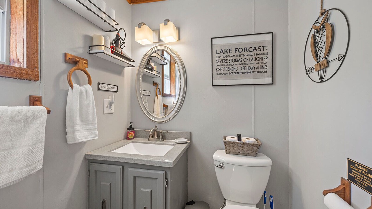 Photo of Bathroom in Lampe