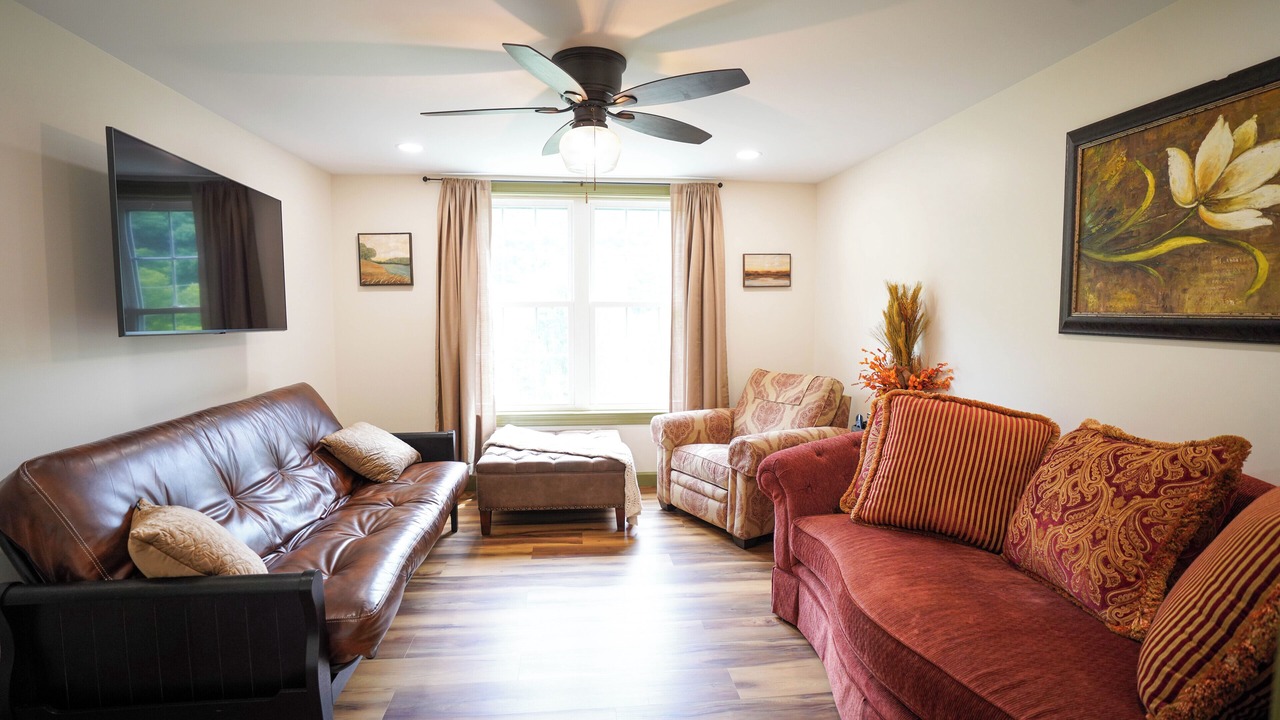 Photo of Livingroom in Brockton