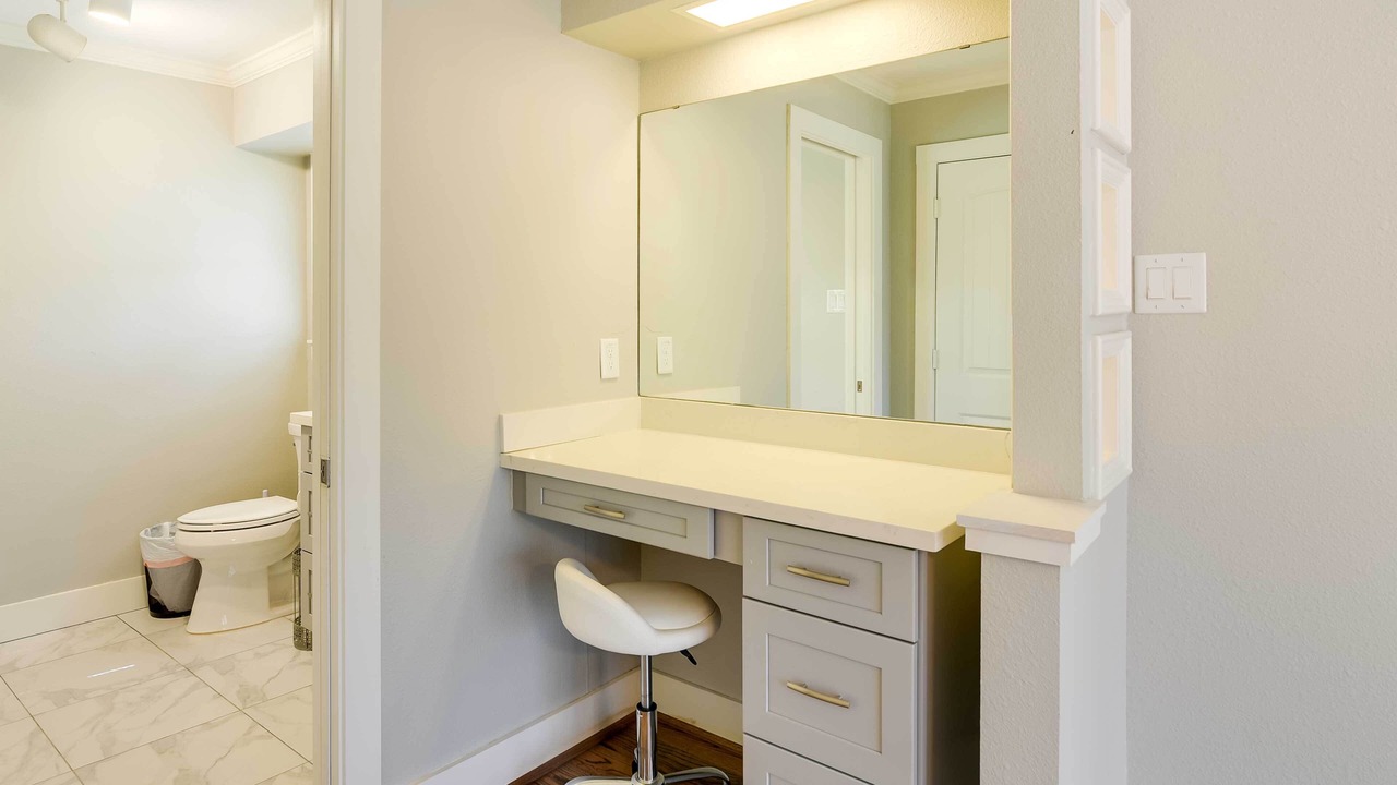 Photo of Bathroom in Hitchcock