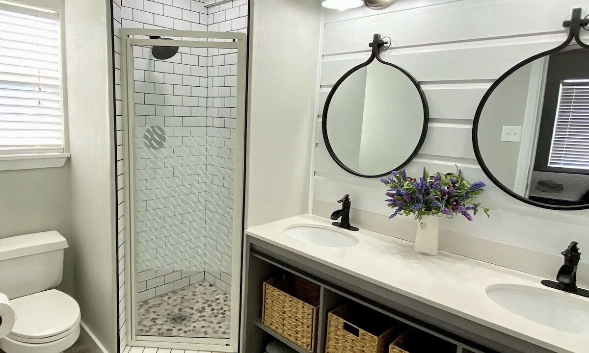 Photo of Bathroom in Graford