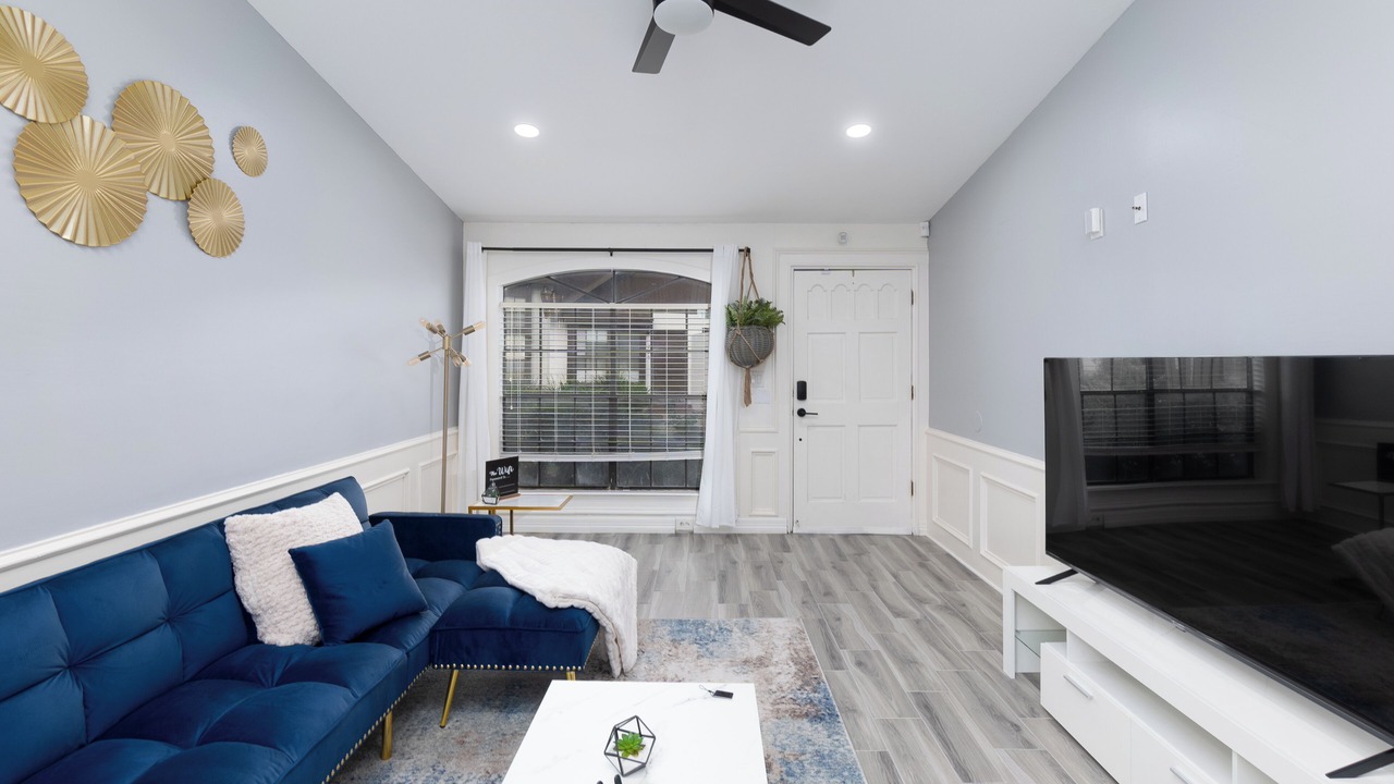 Photo of Livingroom in Brownsville