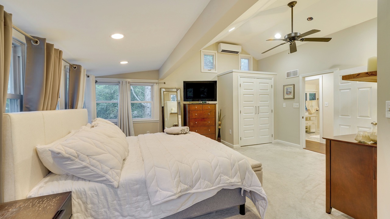 Photo of Bedroom in Bridgeton Townshp