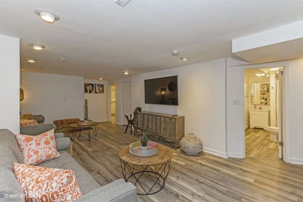 Photo of Livingroom in University Heights