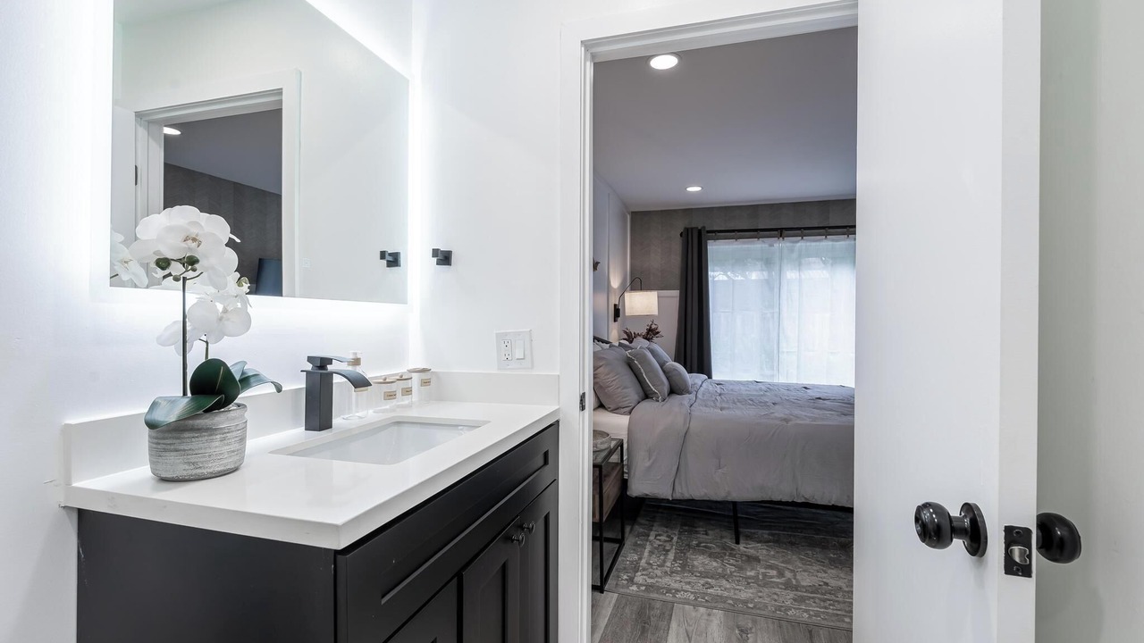 Photo of Bedroom in Davie