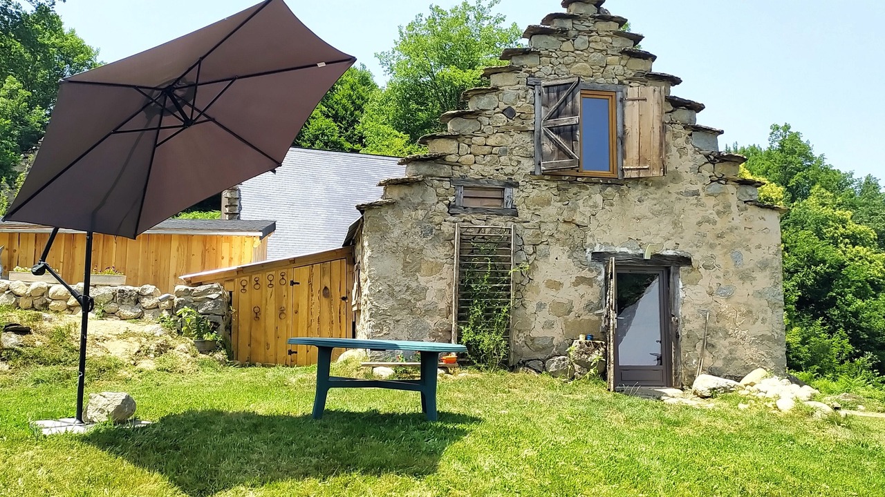 Photo of Outdoor in Erce