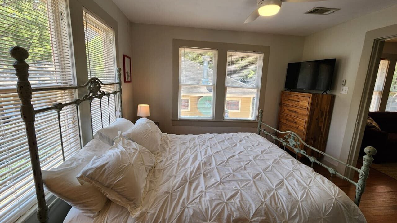 Photo of Bedroom in Greater Heights