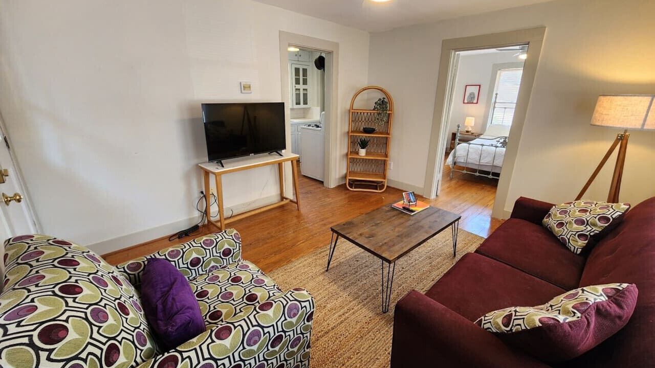 Photo of Livingroom in Greater Heights