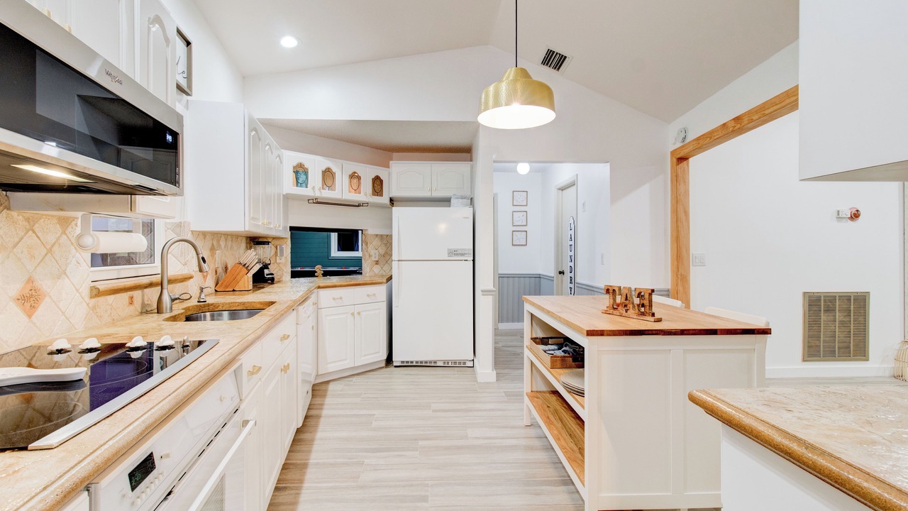 Photo of Kitchen in Trailer Estates