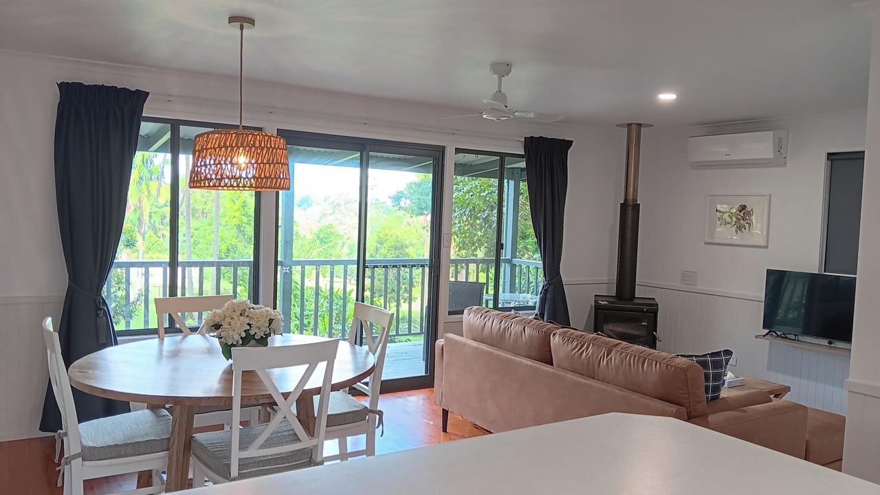 Photo of Livingroom in North Tamborine
