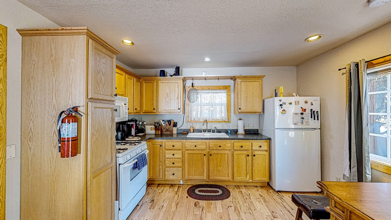 Photo of Kitchen in Cedar Glen