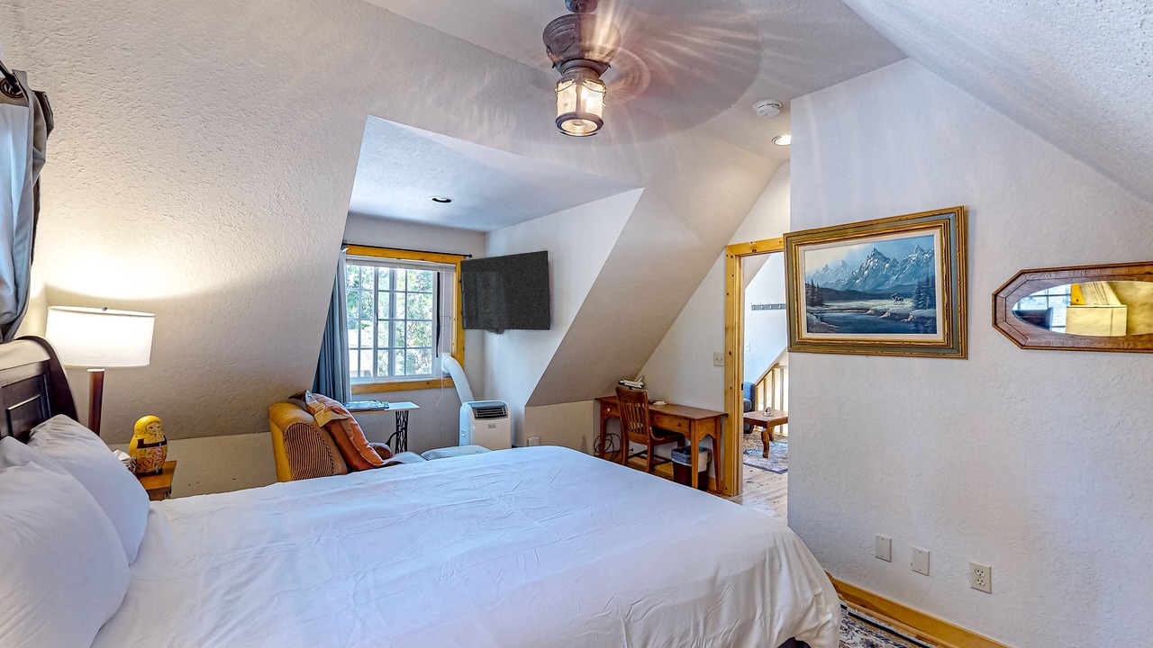 Photo of Bedroom in Cedar Glen