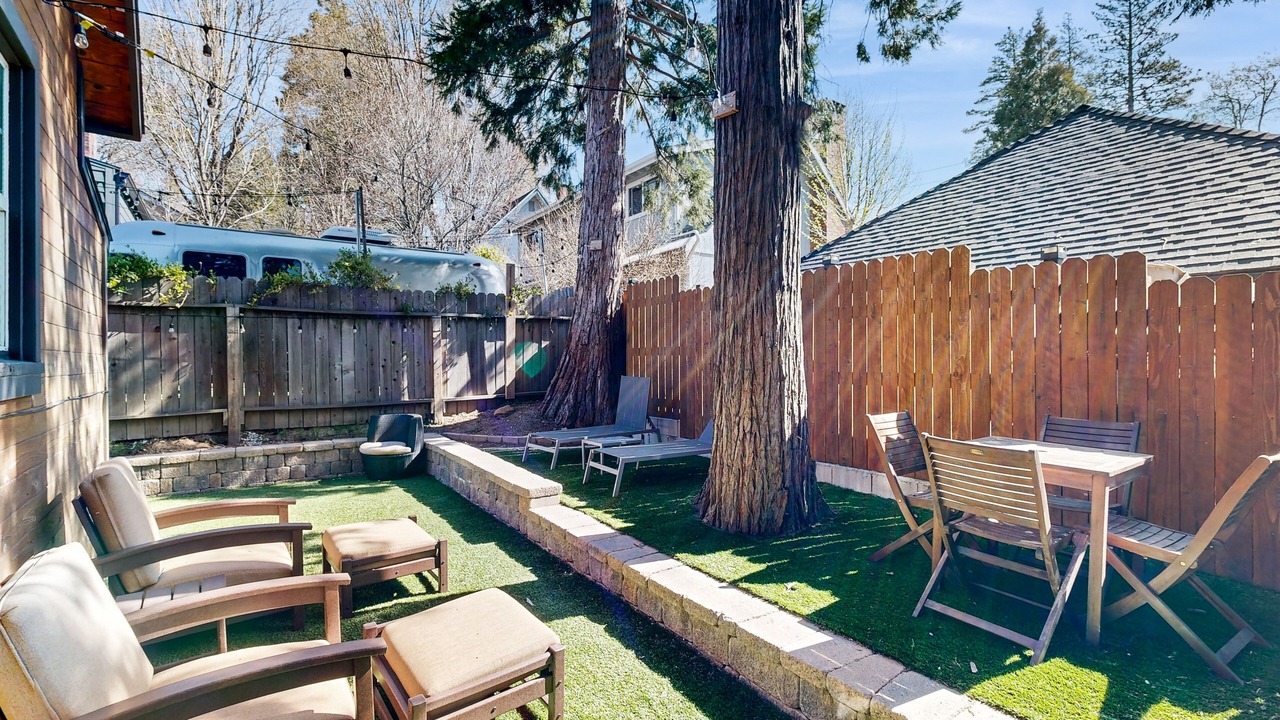 Photo of Outdoor in Cedar Glen