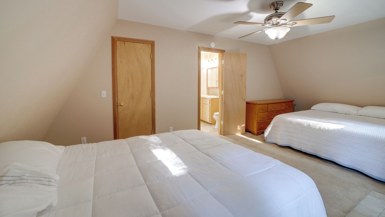 Photo of Bedroom in Hoyt