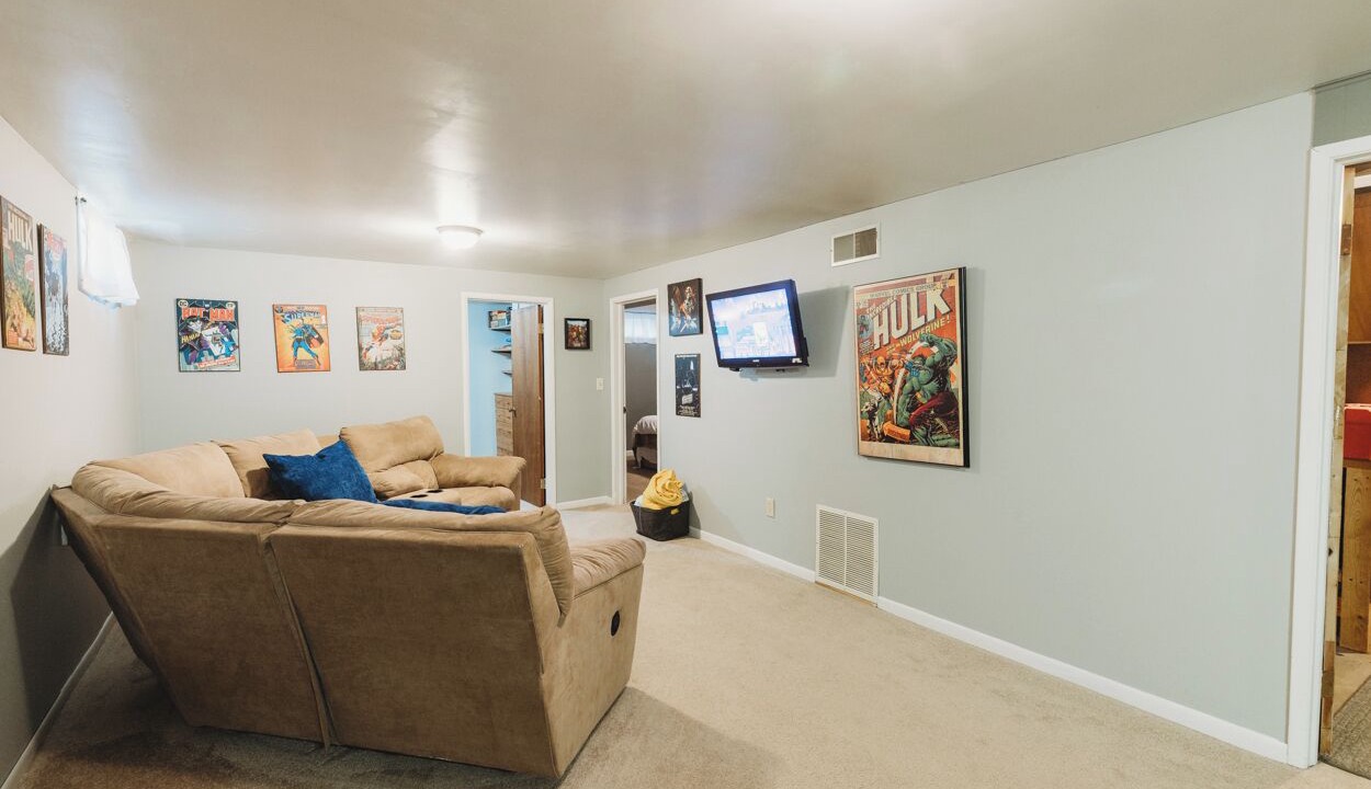 Photo of Livingroom in Central - Terry