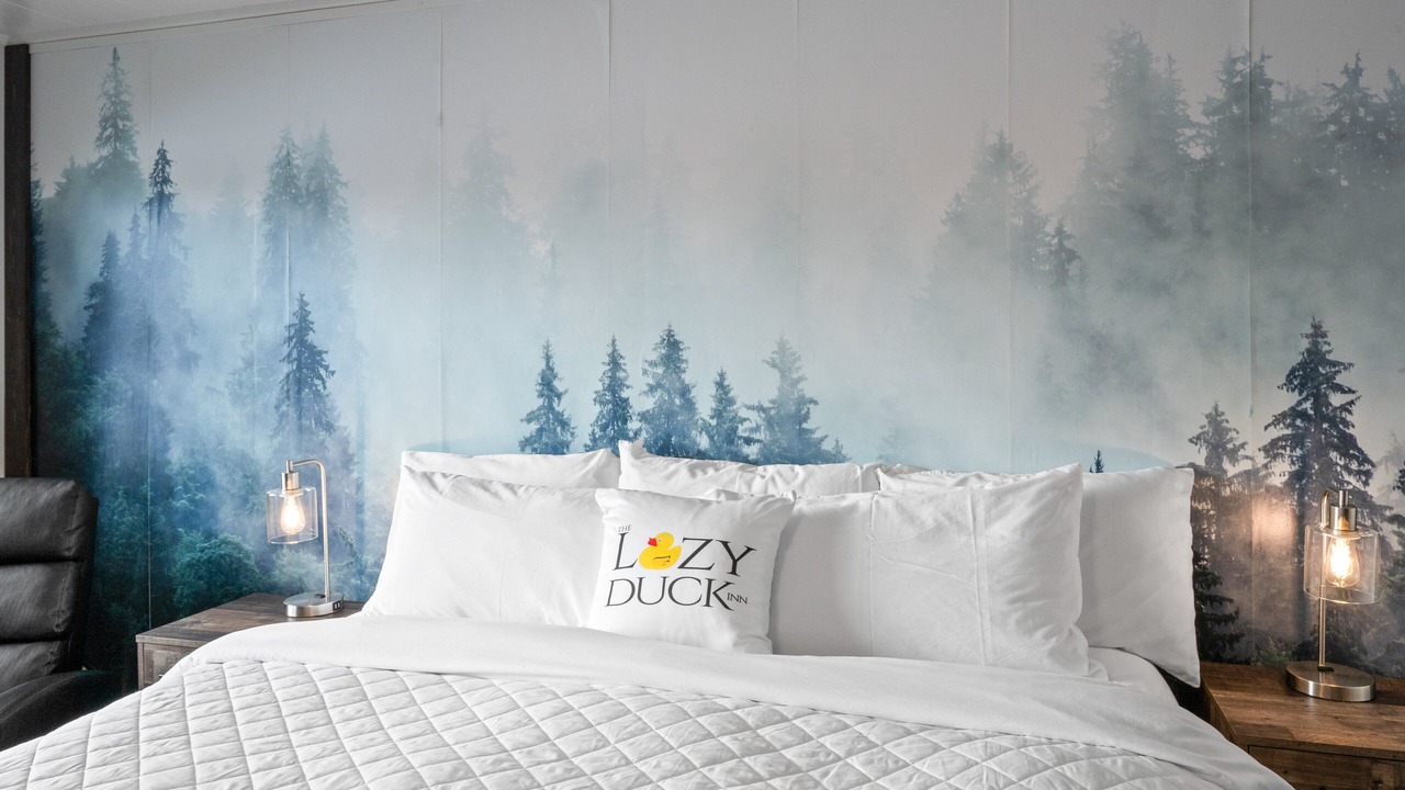 Photo of Bedroom in West Yellowstone