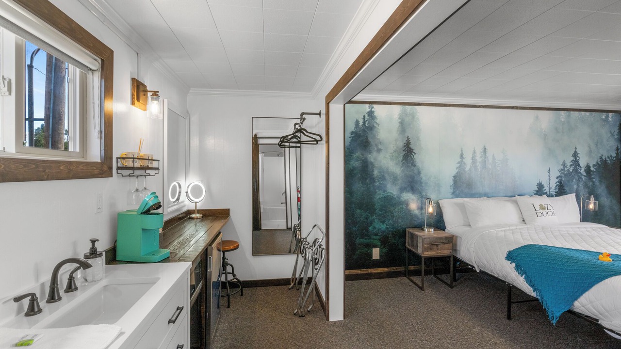 Photo of Bedroom in West Yellowstone