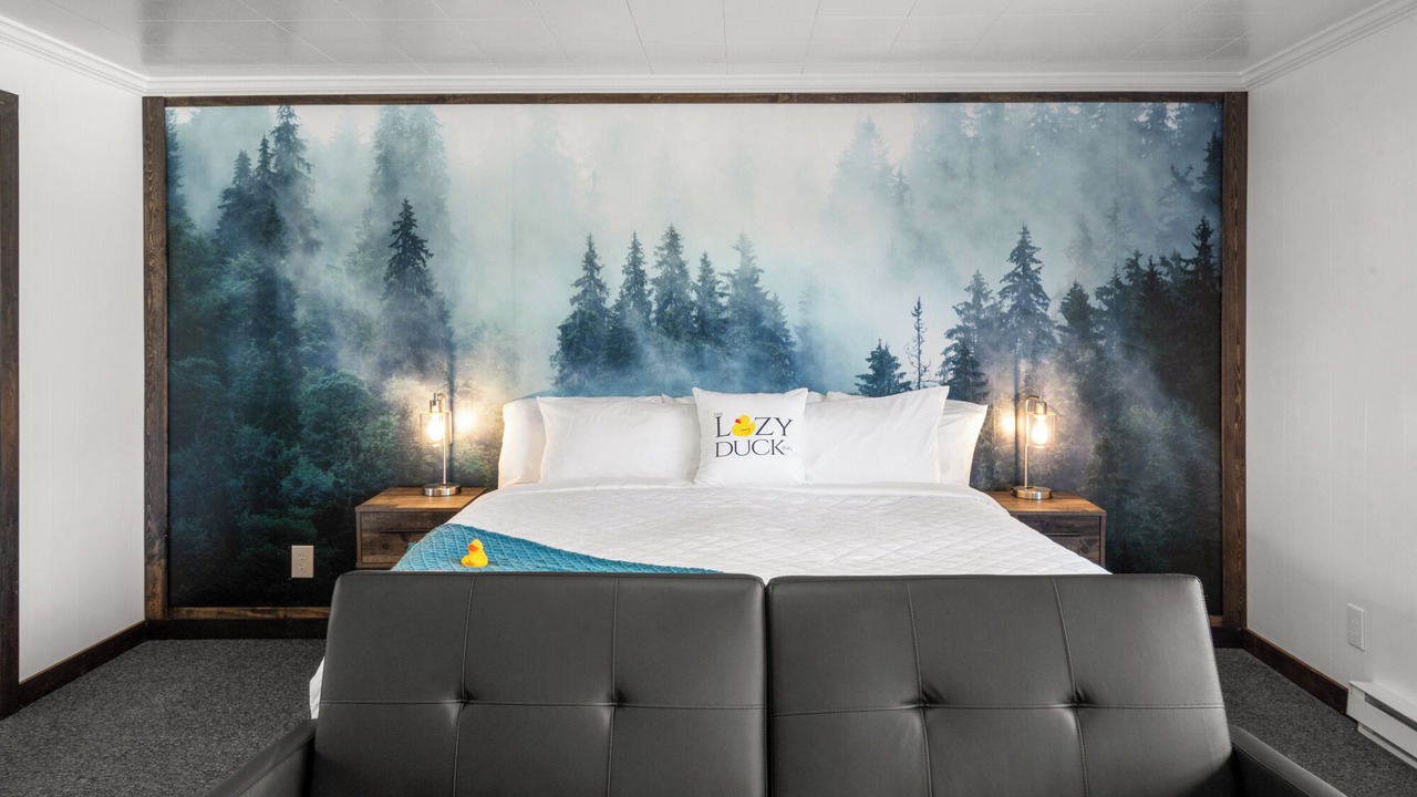Photo of Bedroom in West Yellowstone