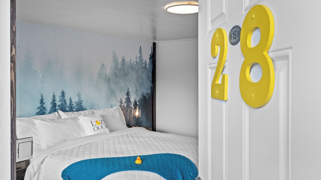 Photo of Bedroom in West Yellowstone