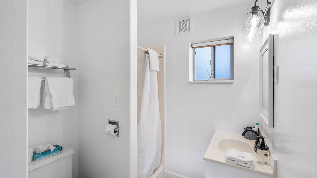 Photo of Bathroom in West Yellowstone
