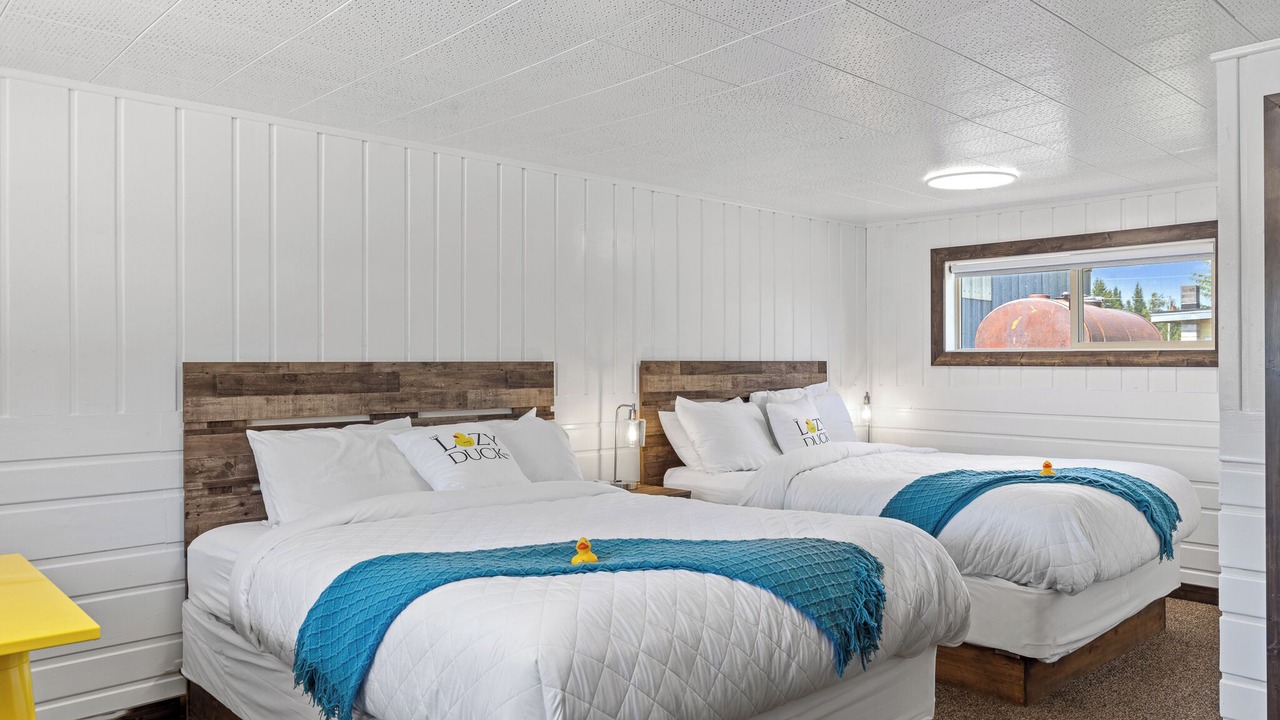 Photo of Bedroom in West Yellowstone