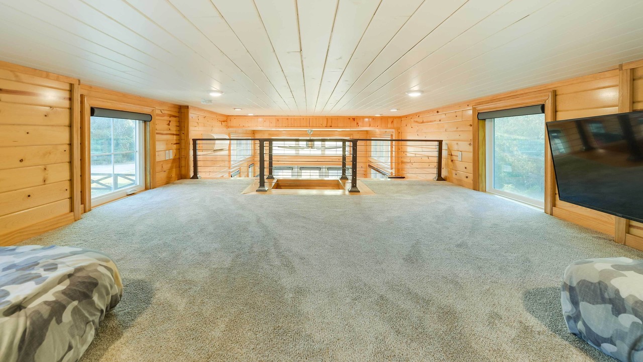 Photo of Bedroom in Whitney