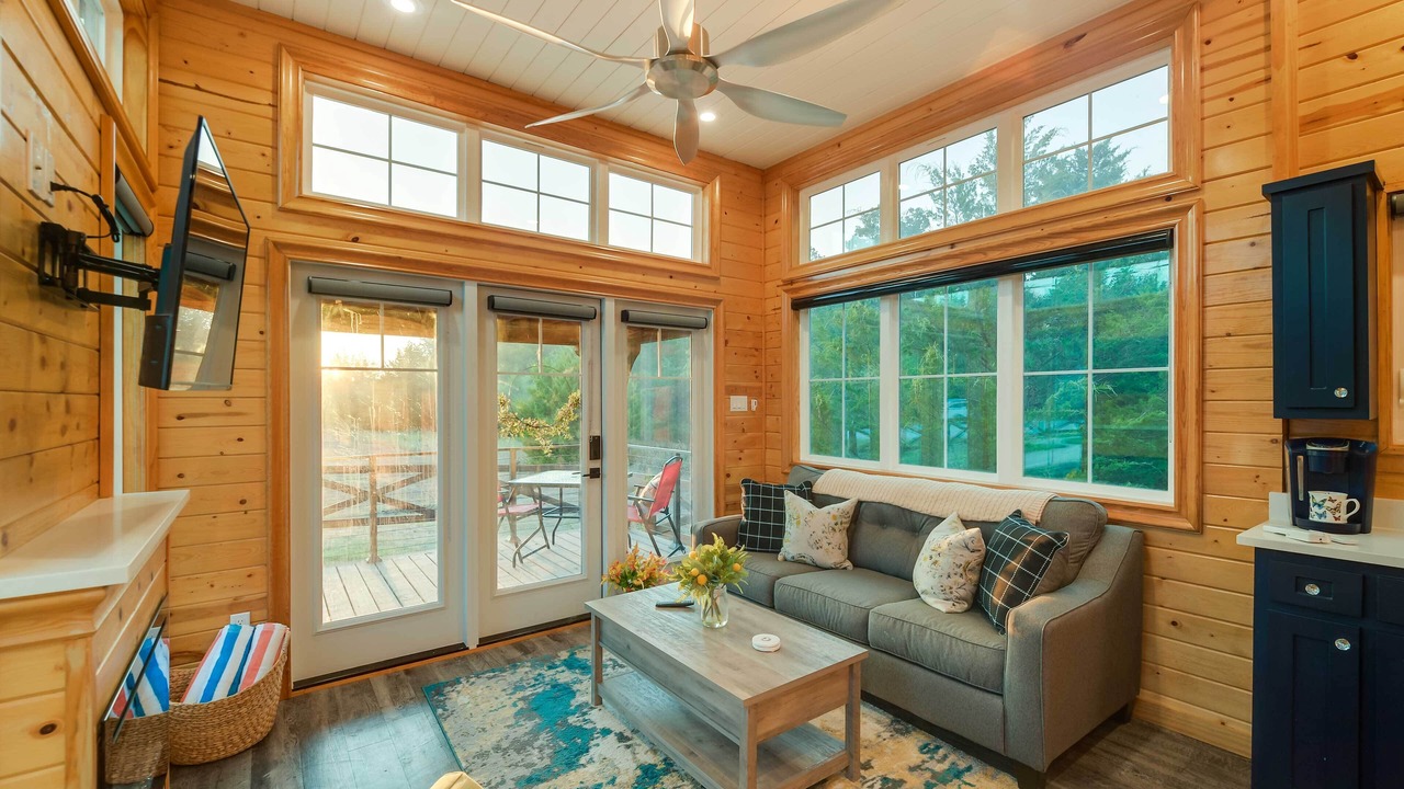 Photo of Bedroom in Whitney