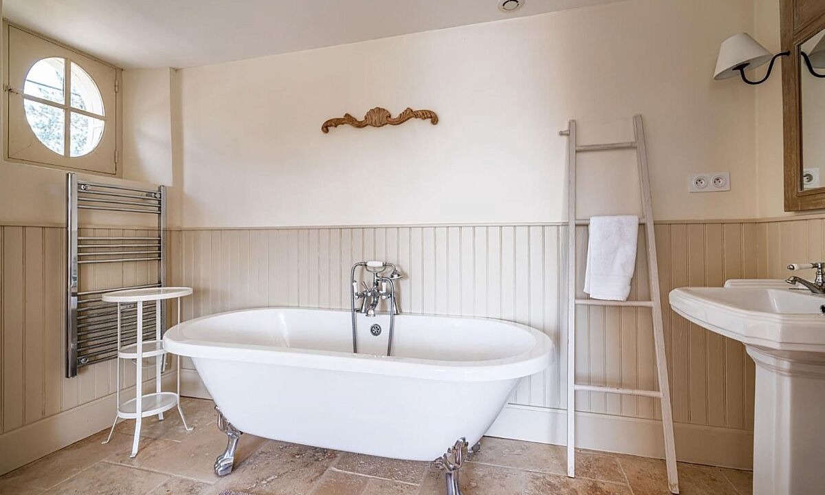 Photo of Bathroom in Mirandol-Bourgnounac