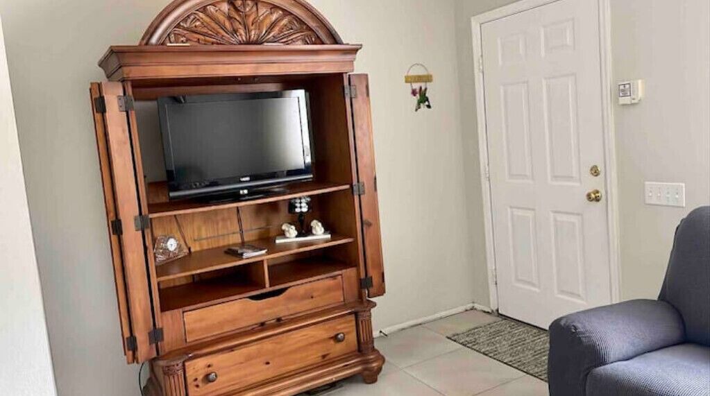 Photo of Livingroom in Meadow Pointe
