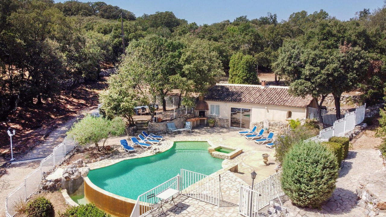 Photo of Outdoor in Rochefort-du-Gard