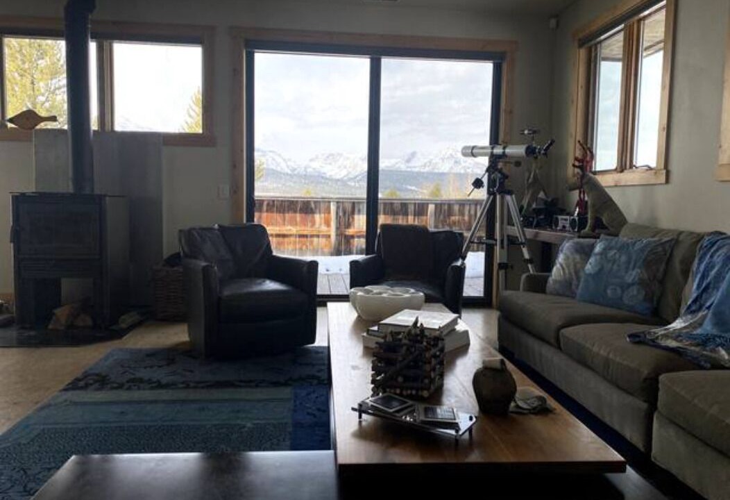 Photo of Livingroom in Stanley