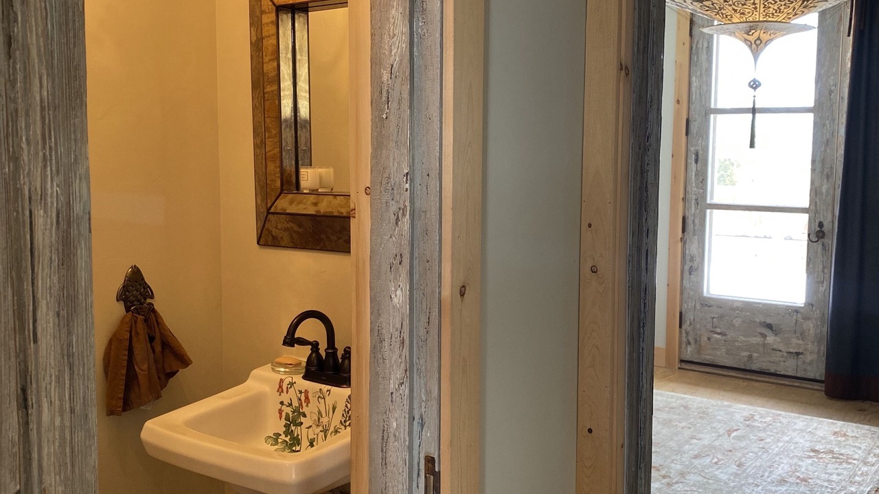 Photo of Others in Stanley