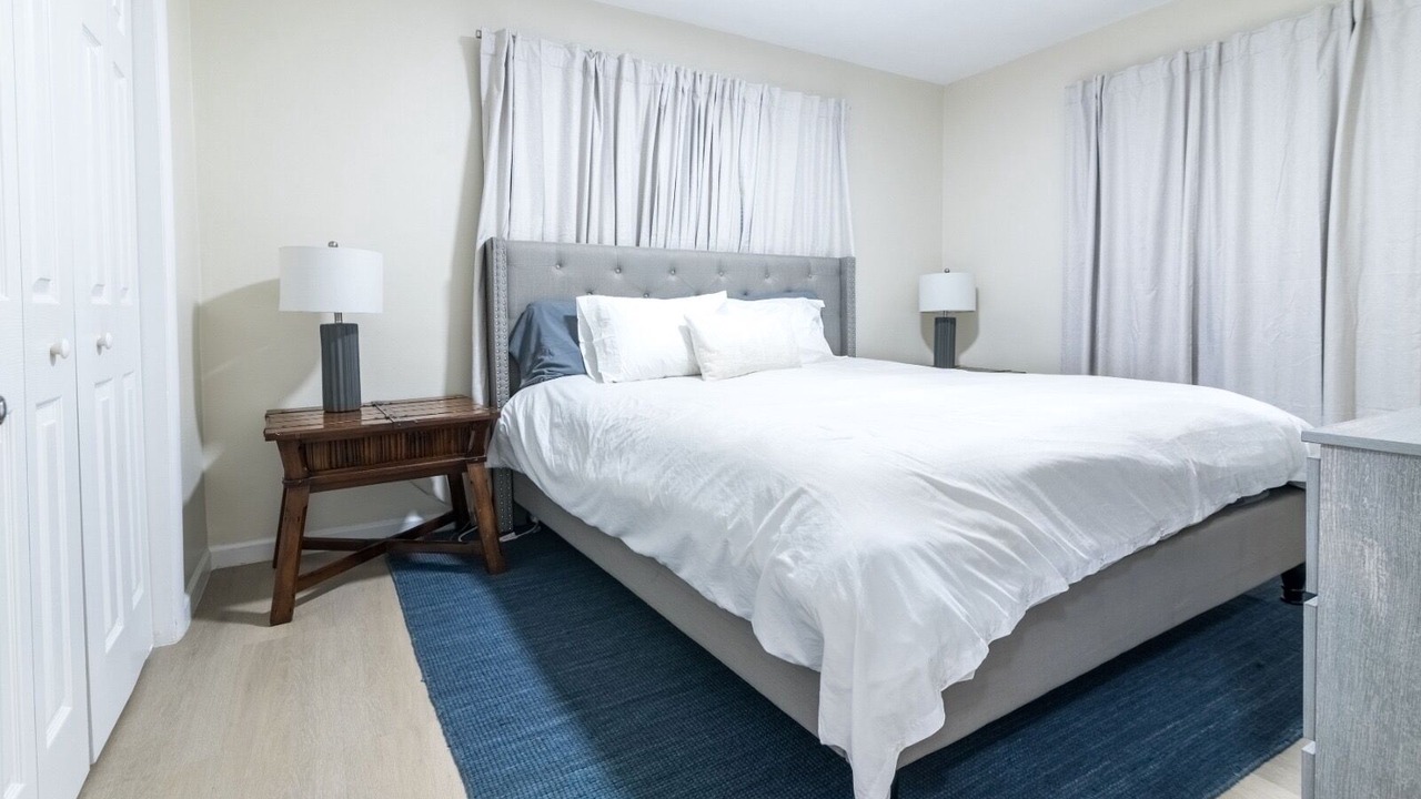 Photo of Bedroom in Miramar