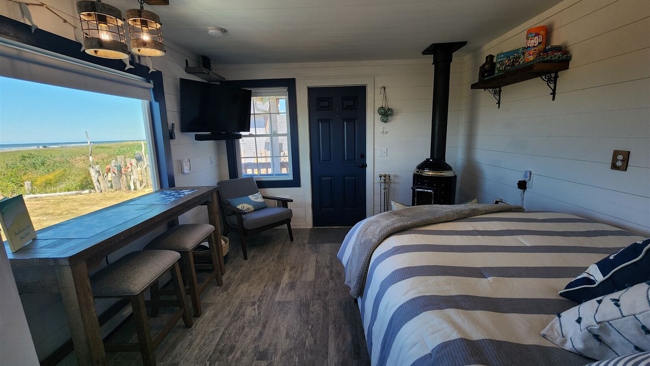 Photo of Bedroom in Moclips