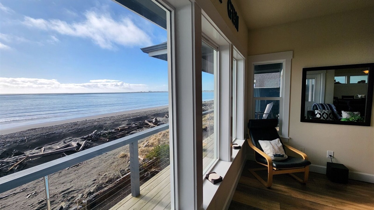Photo of Others in Ocean Shores