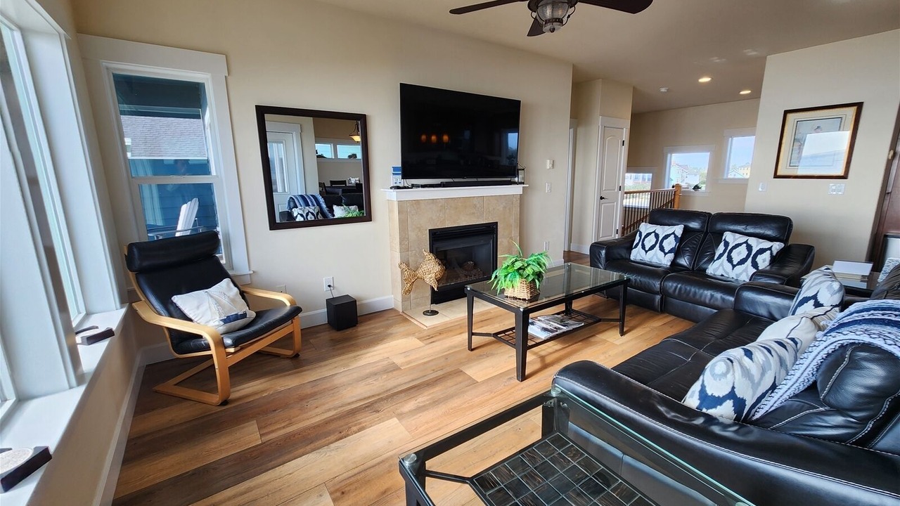 Photo of Livingroom in Ocean Shores