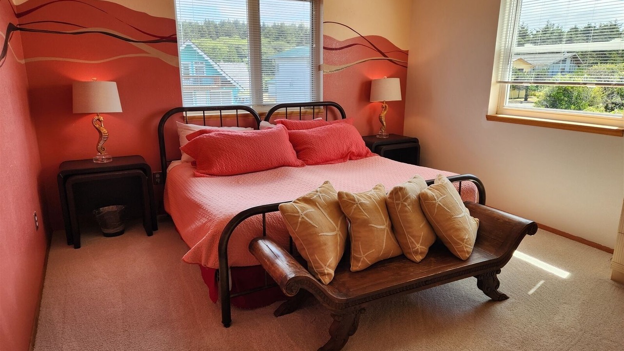 Photo of Bedroom in Copalis Beach