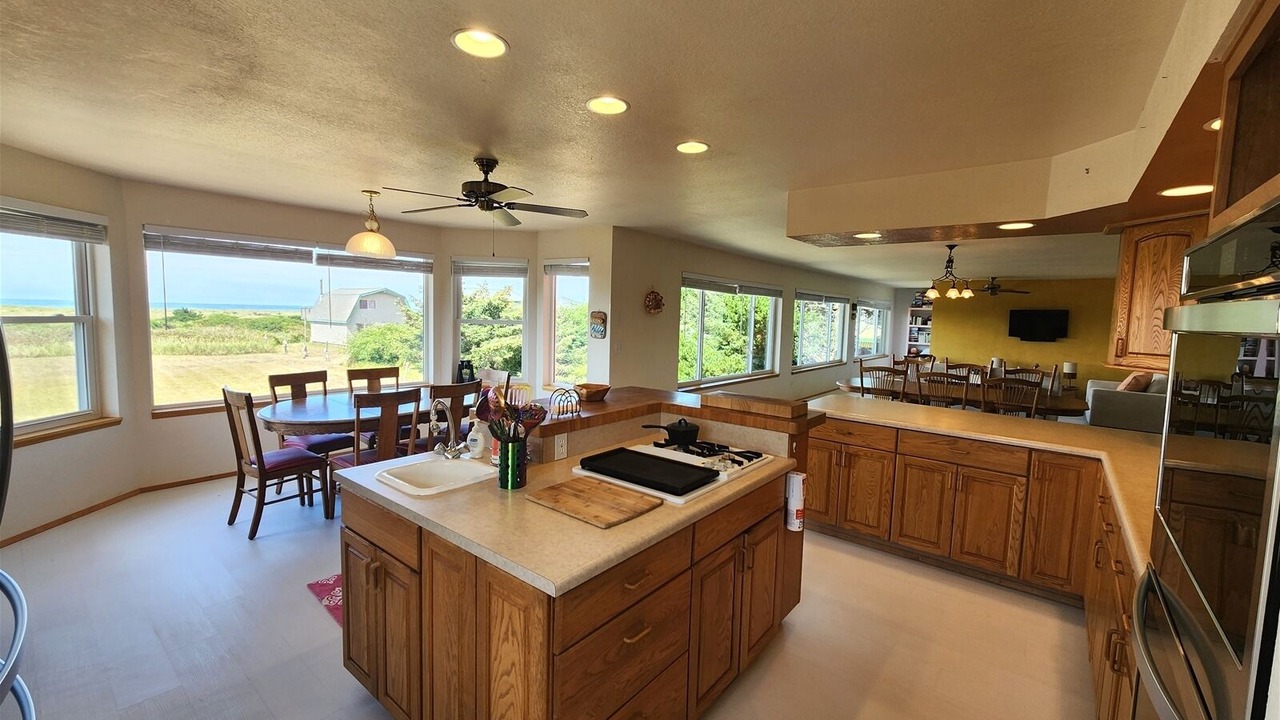 Photo of Kitchen in Copalis Beach