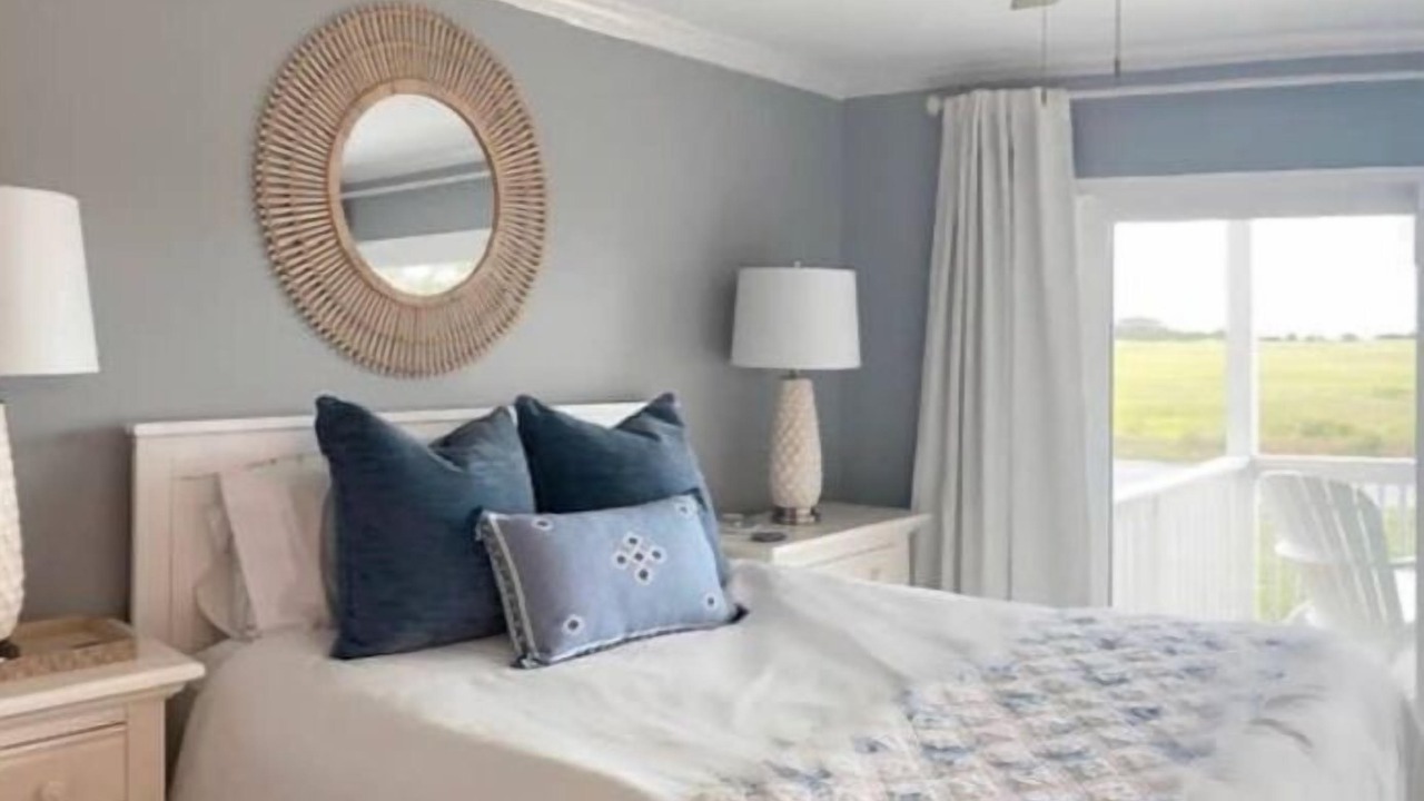 Photo of Bedroom in Oceanmarsh Subdivision