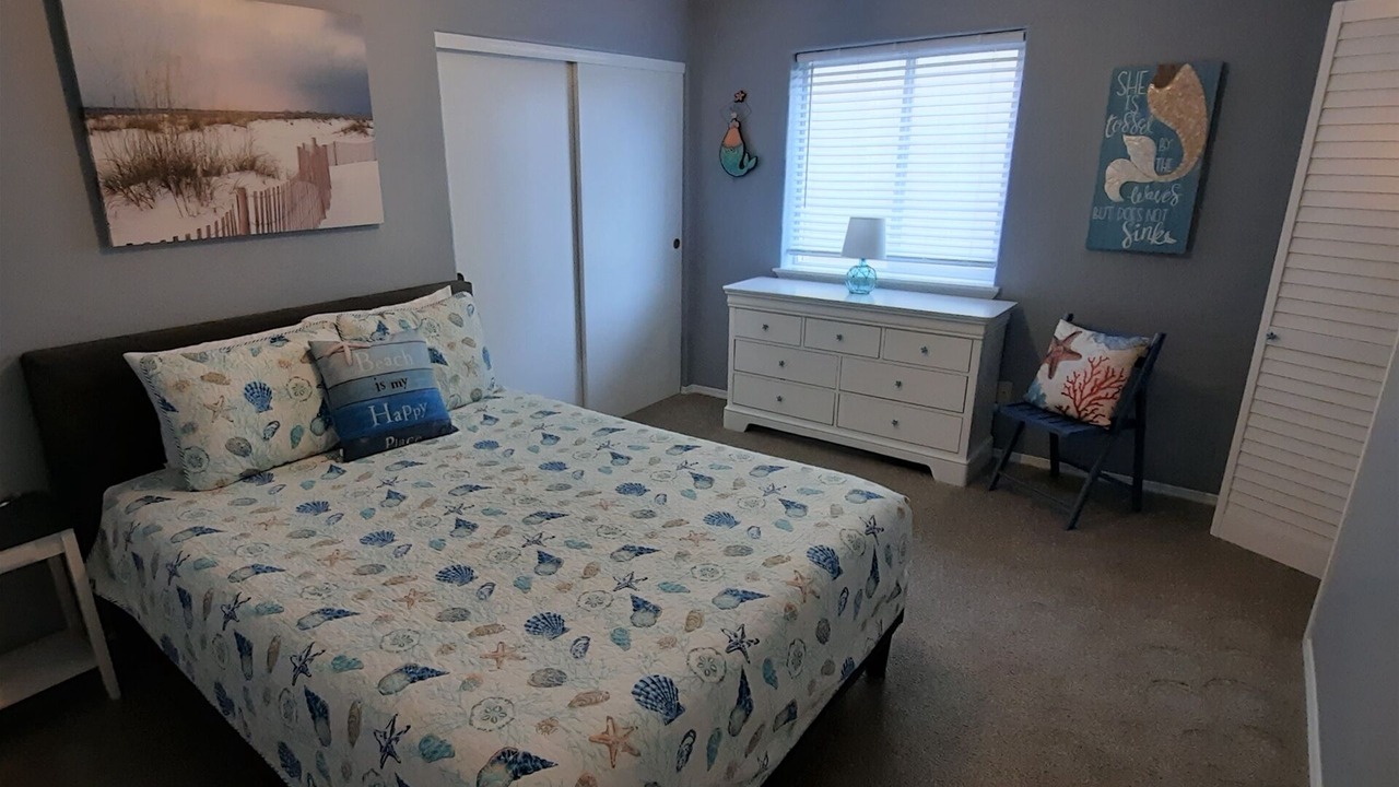 Photo of Bedroom in Ocean Shores