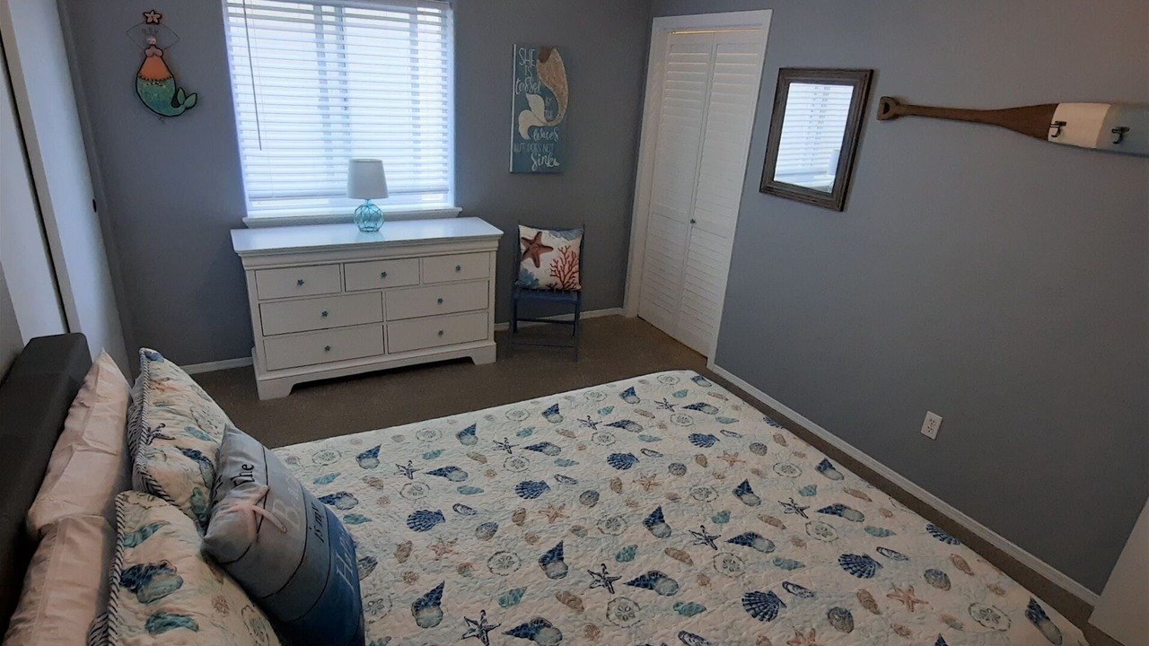 Photo of Bedroom in Ocean Shores