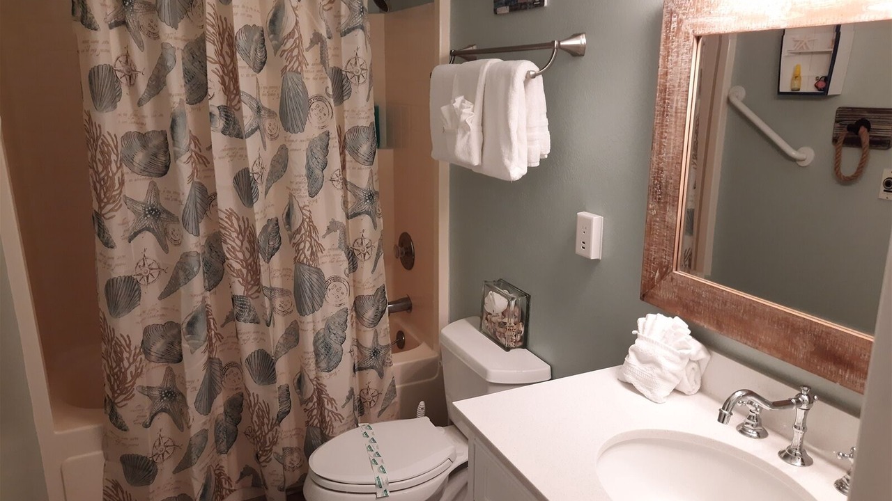Photo of Bathroom in Ocean Shores