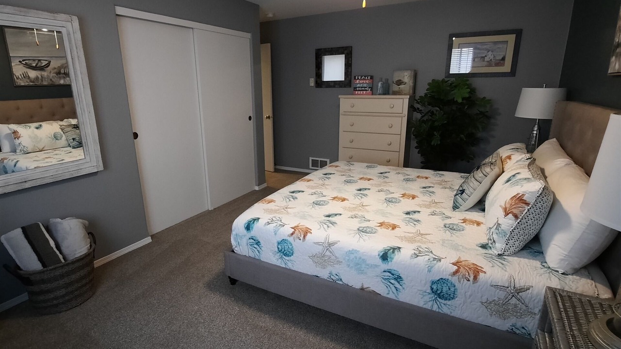 Photo of Bedroom in Ocean Shores