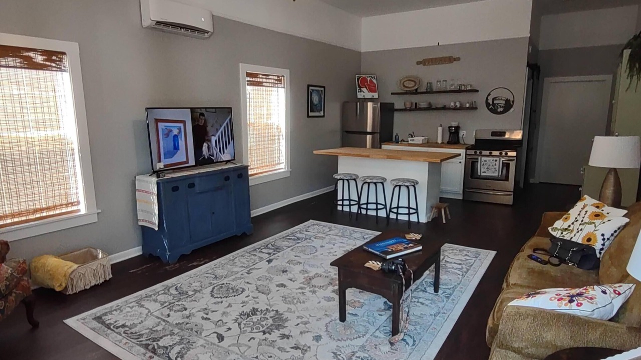 Photo of Livingroom in Natchez