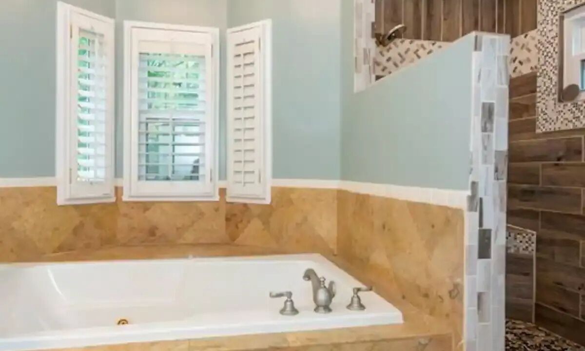 Photo of Bathroom in Pine Level